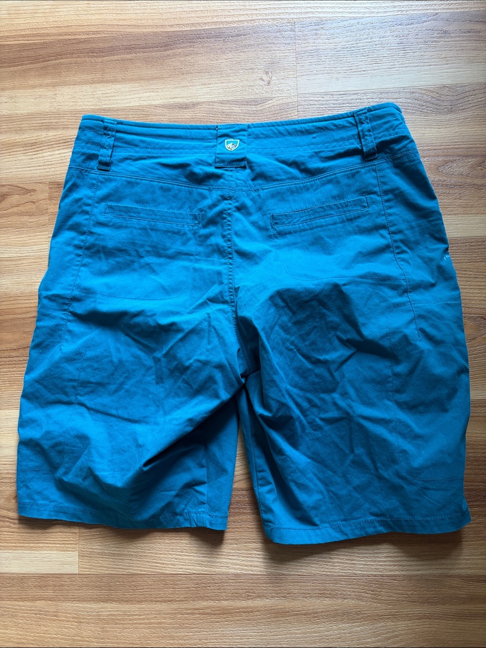 Kuhl women’s Spire hiking shorts teal Lagoon blue outdoors - Picture 4 of 7